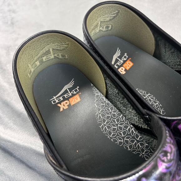 Copied - Dansko XP 2.0 Clog engraved floral patent leather rainbow tooled 40 - Picture 9 of 11